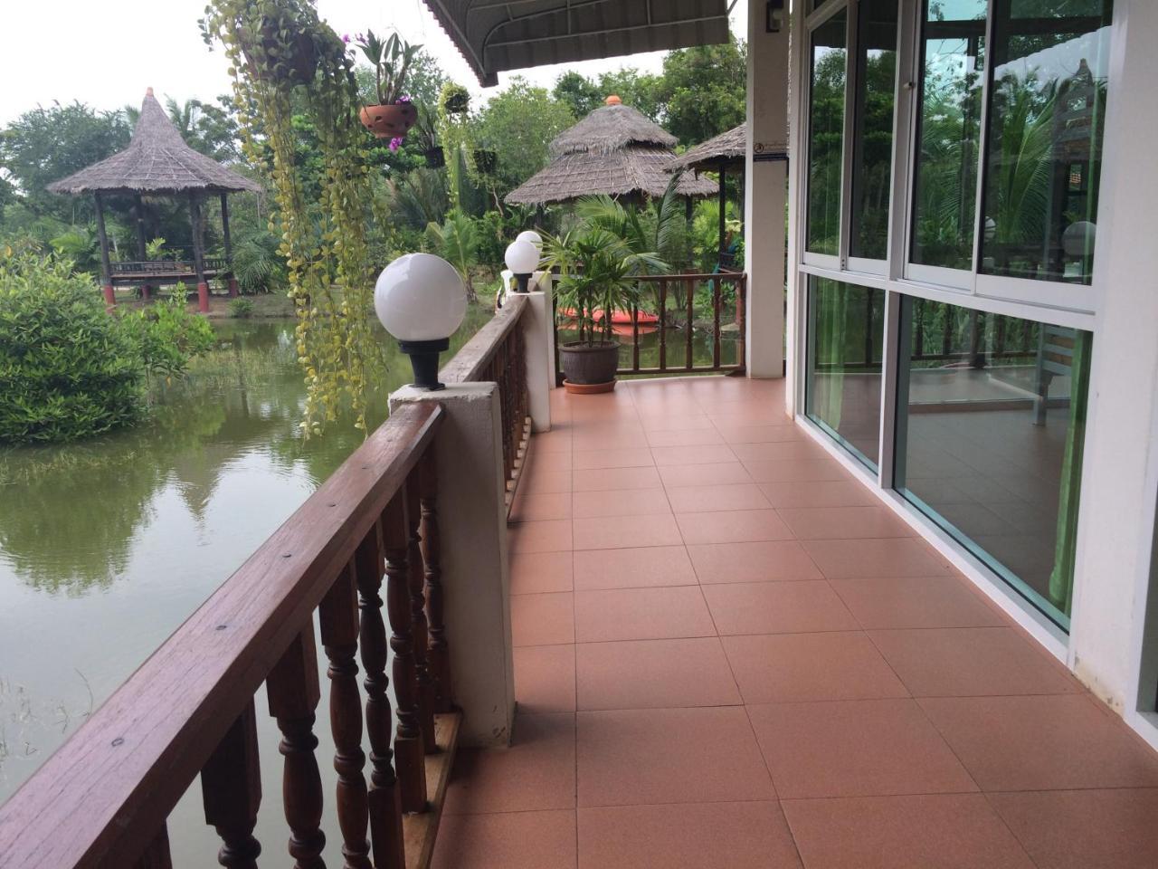 Appartamento Saeng Tai Amphawa Samut Songkhram Esterno foto